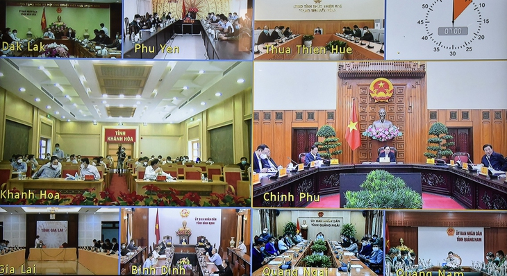 Thủ tướng Phạm Minh Chính: Không để người dân thiếu ăn, thiếu mặc, 'màn trời, chiếu đất' sau mưa lũ - Ảnh 4.