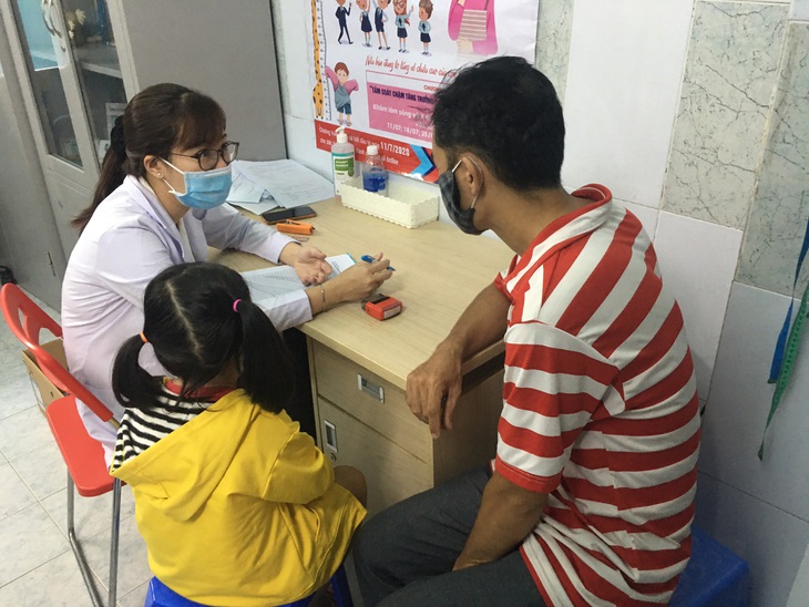 Cha mẹ có con chậm tăng trưởng chiều cao, hãy nghe chuyên gia nói nguyên nhân - Ảnh 1. Cha mẹ có con chậm tăng trưởng chiều cao, hãy nghe chuyên gia nói nguyên nhân - Ảnh 1.
