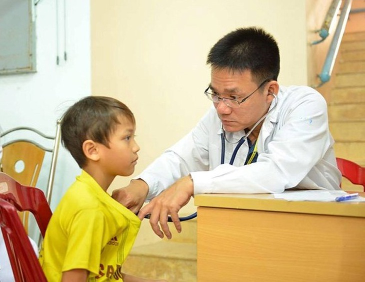 Sách của bác sĩ Lê Minh Khôi bán để góp sức phòng, chống COVID-19 - Ảnh 2. Sách của bác sĩ Lê Minh Khôi bán để góp sức phòng, chống COVID-19 - Ảnh 2.