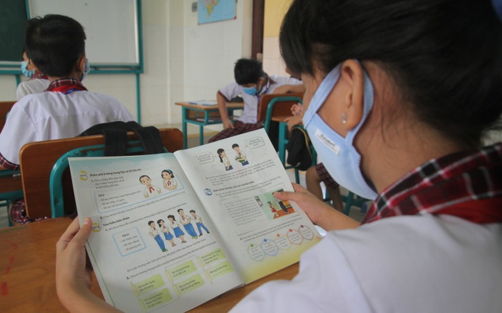 Họp HĐND TP. Hồ Chí Minh nóng vấn đề chống ngập và an toàn cho học sinh khi trở lại trường