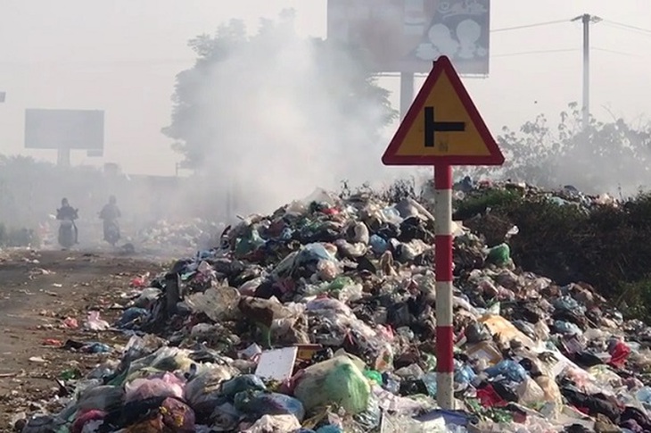 Hà Nội: Dân bức xúc tình trạng đốt rác chưa chấm dứt ! - Ảnh 6.