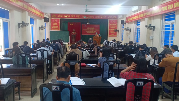 Tập huấn bảo vệ trẻ em, đặc biệt là trẻ em gái có hoàn cảnh khó khăn - Ảnh 1. Tập huấn bảo vệ trẻ em, đặc biệt là trẻ em gái có hoàn cảnh khó khăn - Ảnh 1.
