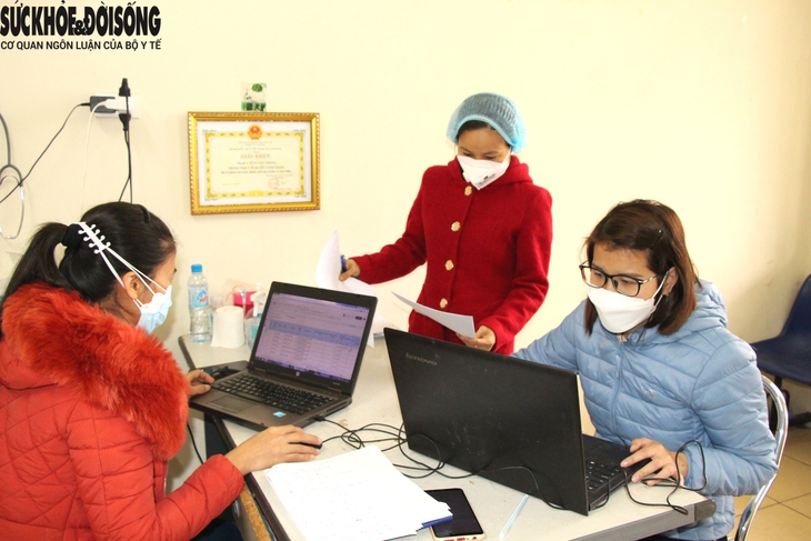 Chuyện ghi ở ổ dịch Tân Phong và lời tri ân gia đình nữ sinh lớp 9 - Ảnh 3. Chuyện ghi ở ổ dịch Tân Phong và lời tri ân gia đình nữ sinh lớp 9 - Ảnh 3.