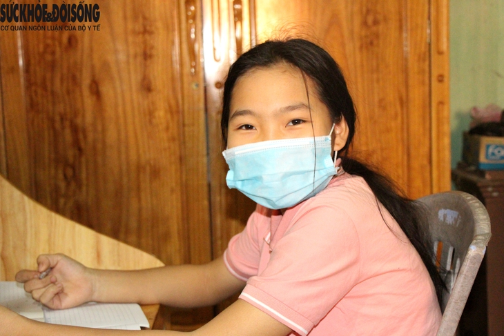 Chuyện ghi ở ổ dịch Tân Phong và lời tri ân gia đình nữ sinh lớp 9 - Ảnh 8. Chuyện ghi ở ổ dịch Tân Phong và lời tri ân gia đình nữ sinh lớp 9 - Ảnh 8.