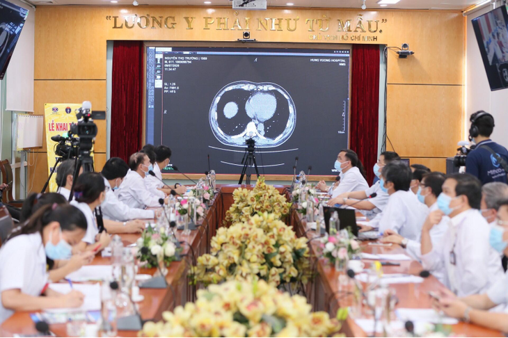 Dịch COVID-19: Chuyên gia Bệnh viện K ở Hà Nội hội chẩn ca bệnh khó từ xa cùng đồng nghiệp tuyến dưới - Ảnh 1. Dịch COVID-19: Chuyên gia Bệnh viện K ở Hà Nội hội chẩn ca bệnh khó từ xa cùng đồng nghiệp tuyến dưới - Ảnh 1.