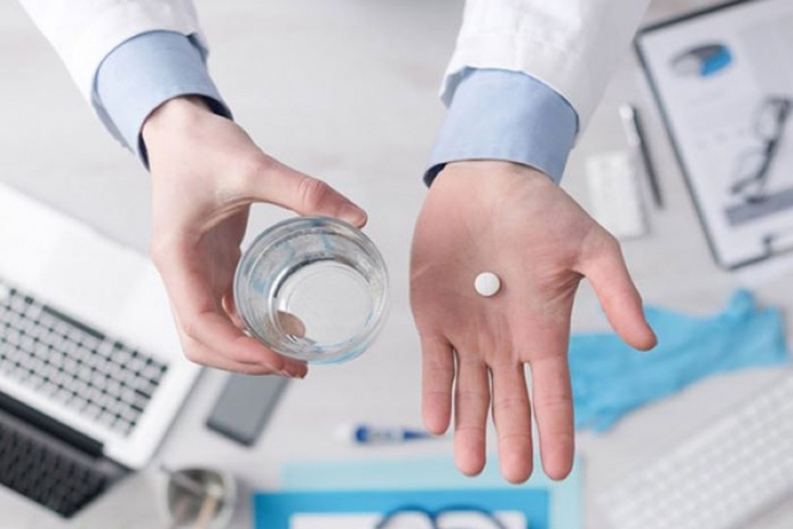 Cảnh giác viêm loét dạ dày khi dùng aspirin giảm đau