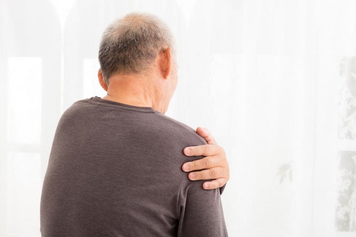 Viêm quanh khớp vai do thoái hóa - Ảnh 2. Viêm quanh khớp vai do thoái hóa - Ảnh 2.
