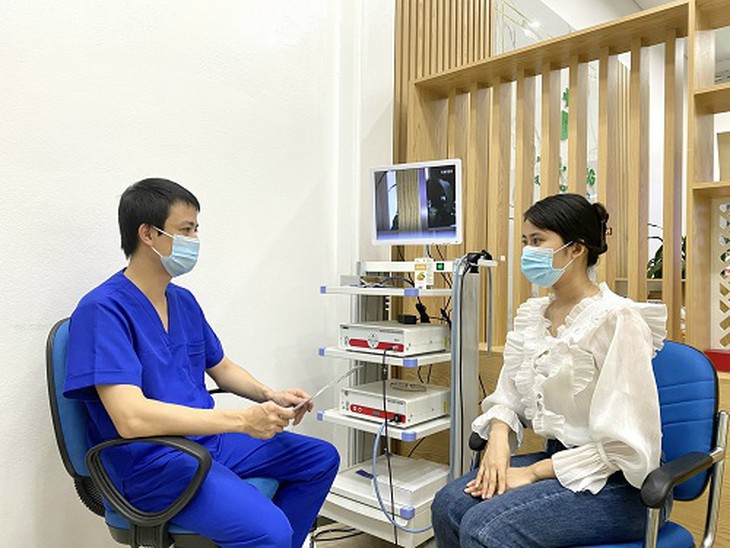 Bí quyết giúp người bệnh tai mũi họng sống khỏe trong mùa dịch - Ảnh 1.