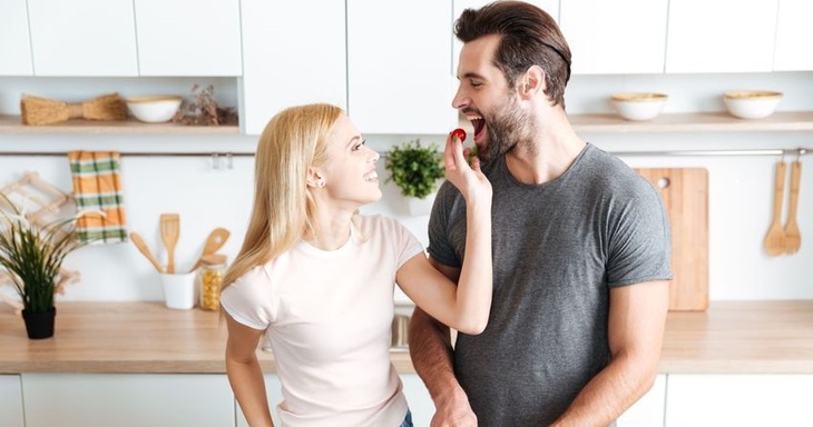 Không khó để làm mới "chuyện chăn gối" - Ảnh 3. Không khó để làm mới "chuyện chăn gối" - Ảnh 3.