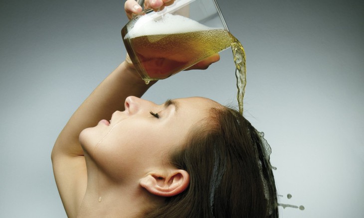 Mách bạn những mẹo tự làm đẹp dễ dàng tại nhà trong thời gian giãn cách xã hội - Ảnh 5.