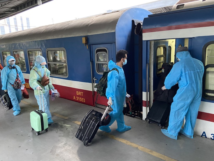 TP.HCM: Phối hợp tổ chức đưa người dân có nguyện vọng về quê - Ảnh 1.