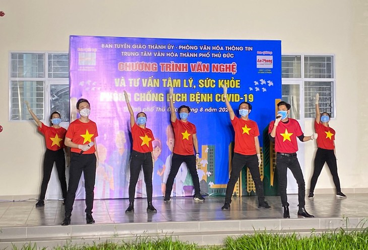 Ca sĩ Đàm Vĩnh Hưng sướng rơn vì 3 show diễn tại…khu cách ly - Ảnh 4.