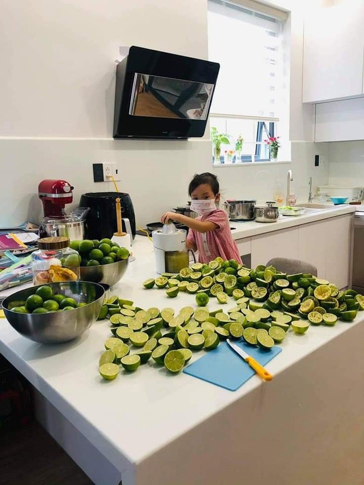 Thư Sài Gòn (số 13): Sài Gòn, những người... mua việc - Ảnh 4. Thư Sài Gòn (số 13): Sài Gòn, những người... mua việc - Ảnh 4.