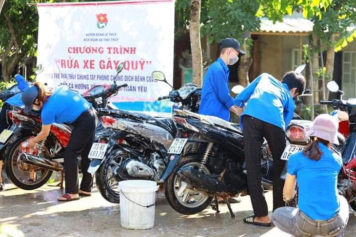 Chuyện nghi tại chốt kiểm soát phòng, chống dịch COVID-19: Màu áo xanh tình nguyện 24/24 có mặt tại chốt - Ảnh 3. Chuyện nghi tại chốt kiểm soát phòng, chống dịch COVID-19: Màu áo xanh tình nguyện 24/24 có mặt tại chốt - Ảnh 3.