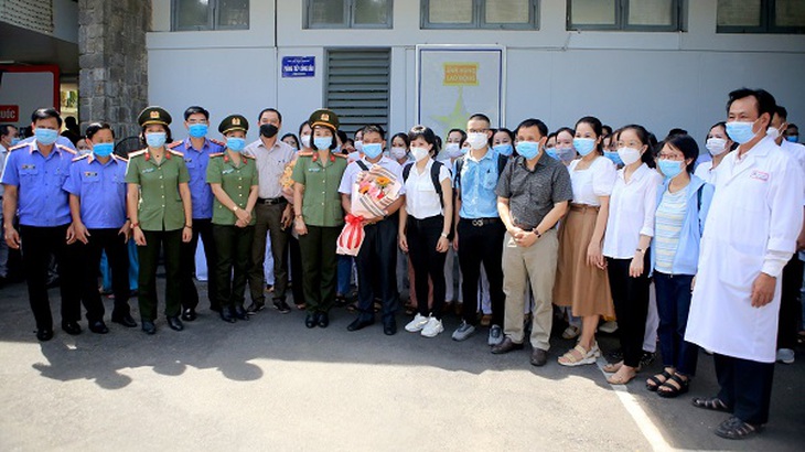 Tiếp tục lên đường hoàn thiện Trung tâm Hồi sức tích cực COVID-19 quy mô 500 giường bệnh - Ảnh 1. Tiếp tục lên đường hoàn thiện Trung tâm Hồi sức tích cực COVID-19 quy mô 500 giường bệnh - Ảnh 1.