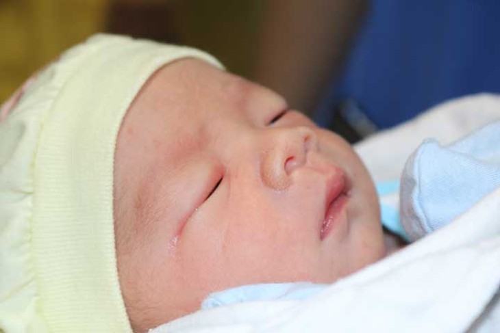Lỡ hẹn khoảnh khắc con thơ chào đời - Ảnh 1.