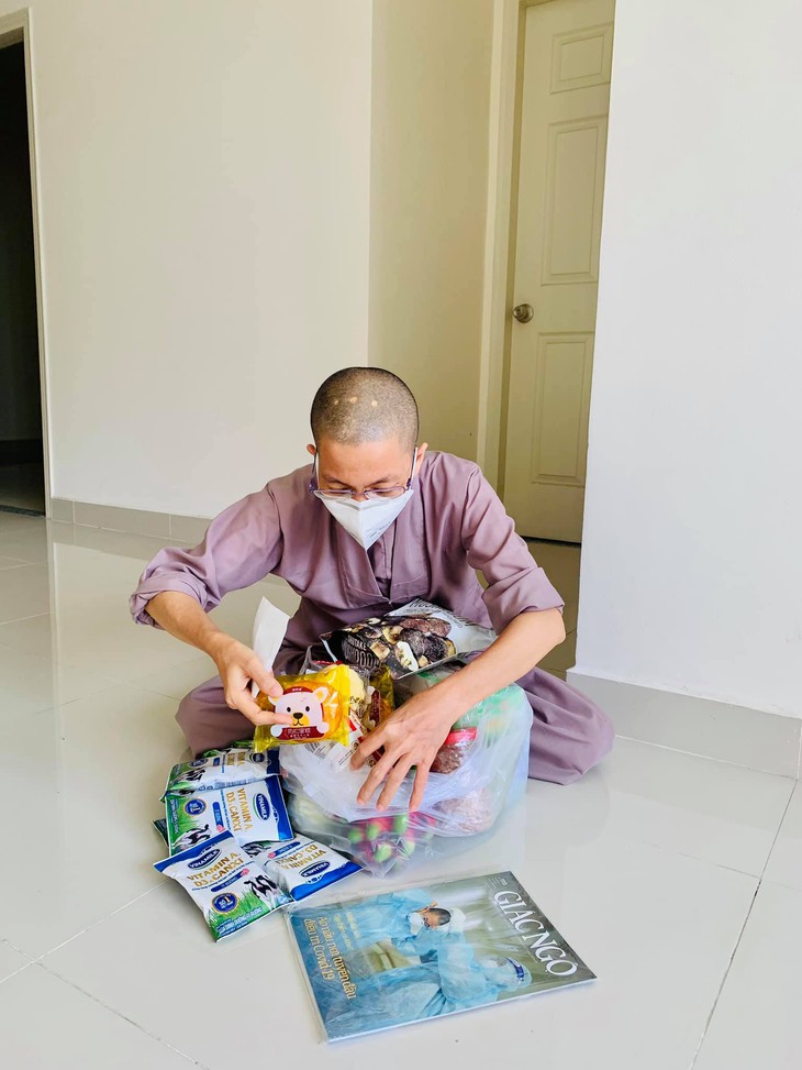 Thư Sài Gòn (số 16): Sư cô Nhuận Bình - chỉ cần có tình thương, chúng ta sẽ chiến thắng - Ảnh 10.