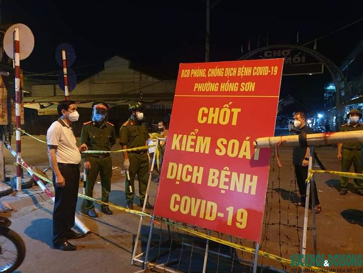 Nghệ An: Giãn cách xã hội TP. Vinh theo Chỉ thị 15 sau khi xuất hiện 3 ca mắc COVID-19 trong cộng đồng - Ảnh 5.