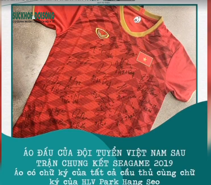 Áo đấu của đội tuyển Việt Nam bán được 500 triệu để mua máy thở - Ảnh 1. Áo đấu của đội tuyển Việt Nam bán được 500 triệu để mua máy thở - Ảnh 1.