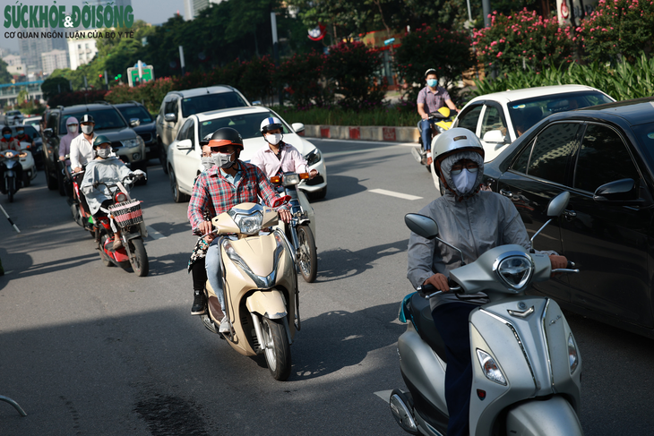 Hà Nội lập 6 tổ liên ngành kiểm soát chặt người ra đường không có lý do - Ảnh 2.