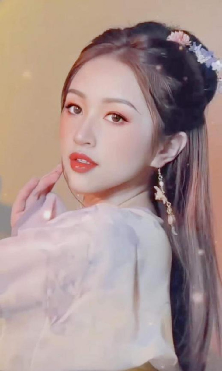 photo-1629298991894