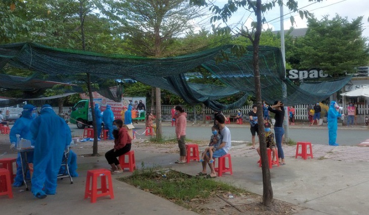 Vùng "đỏ" của Bình Dương vì sao vẫn là điểm nóng? - Ảnh 3.