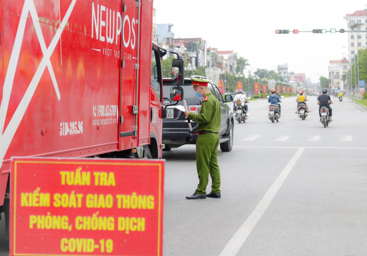 Bắc Giang có ca COVID-19 mới trong cộng đồng, tạm dừng mọi hoạt động vui chơi, giải trí - Ảnh 2. Bắc Giang có ca COVID-19 mới trong cộng đồng, tạm dừng mọi hoạt động vui chơi, giải trí - Ảnh 2.