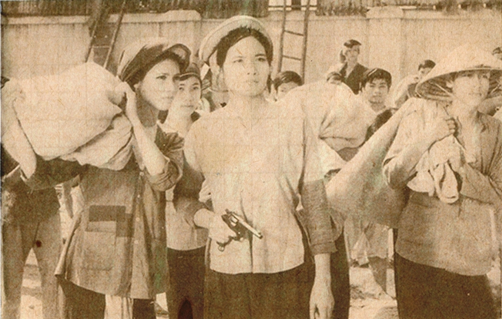 Phim 'Sao tháng Tám' đã được quay như thế nào, những điều thú vị dành cho khán giả trẻ - Ảnh 1. Phim 'Sao tháng Tám' đã được quay như thế nào, những điều thú vị dành cho khán giả trẻ - Ảnh 1.