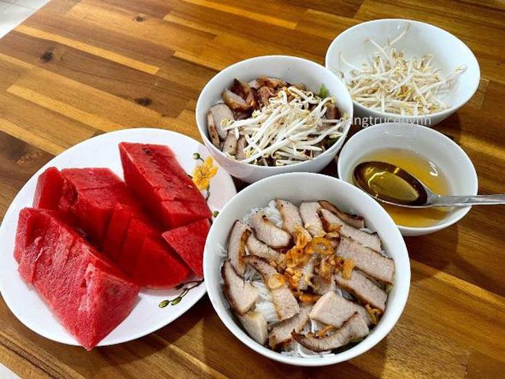 Giá đỗ - rau giàu dinh dưỡng, nhiều tiềm năng chữa bệnh - Ảnh 1.