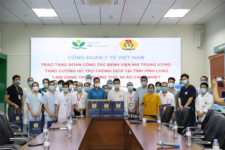 Bệnh viện Nhi Trung ương chi viện Vĩnh Long và TP.Hồ Chí Minh - Ảnh 3.