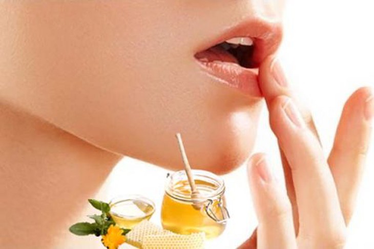 Chăm sóc làn môi luôn căng mọng bằng các sản phẩm có sẵn trong bếp nhà bạn - Ảnh 2.
