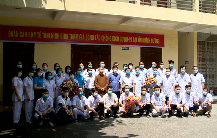 Ninh Bình hỗ trợ Bình Dương chống dịch COVID-19 - Ảnh 1.
