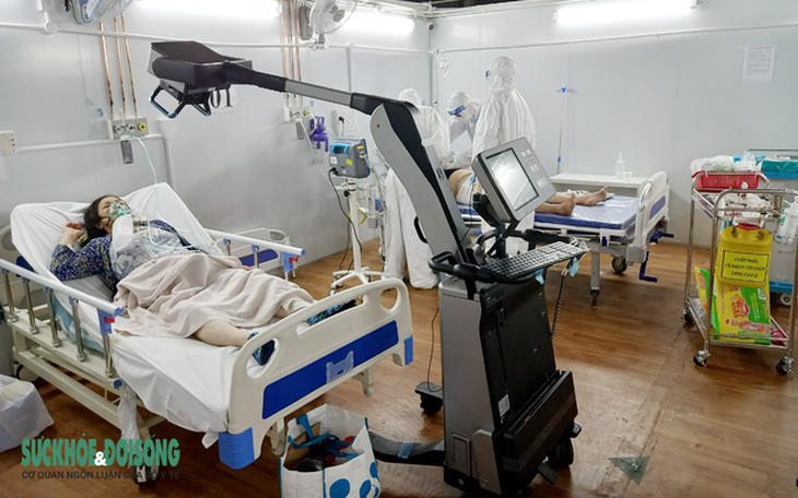 Dốc cả tâm lực điều trị cho bệnh nhân COVID-19 nặng 