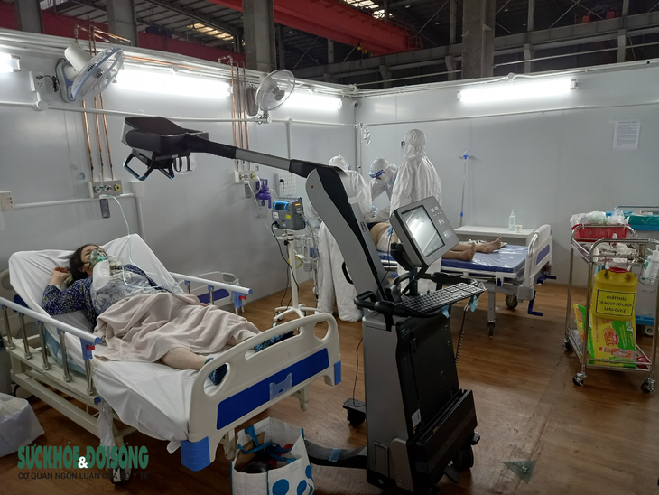 BV Bạch Mai: Dốc cả tâm lực điều trị cho bệnh nhân COVID-19 nặng - Ảnh 2.