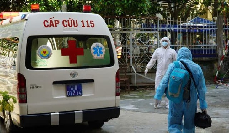 Các cơ sở y tế tuyệt đối không được từ chối người bệnh, kể cả trường hợp nghi mắc, mắc COVID-19 - Ảnh 2. Các cơ sở y tế tuyệt đối không được từ chối người bệnh, kể cả trường hợp nghi mắc, mắc COVID-19 - Ảnh 2.