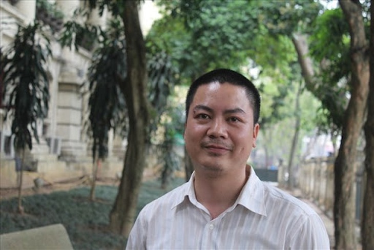 Nguyễn Quang Hưng, vần thơ lục bát cảm xúc 'Xanh trắng lương y' - Ảnh 2. Nguyễn Quang Hưng, vần thơ lục bát cảm xúc 'Xanh trắng lương y' - Ảnh 2.