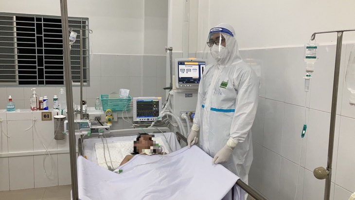 Thêm một sản phụ mắc COVID-19 nguy kịch được cứu sống bẵng kỹ thuật ECMO - Ảnh 1.