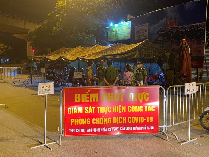 Hà Nội giãn cách xã hội lần 3 liên tiếp nhưng vẫn có 700 người vi phạm phòng dịch COVID-19 - Ảnh 2.