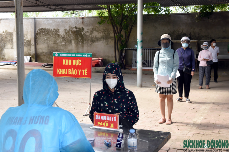 Nghệ An triển khai tiêm hơn 18 ngàn liều vaccine COVID-19  - Ảnh 4.