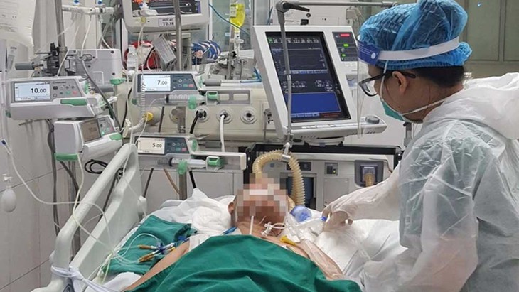 Diễn biến dịch phức tạp: Các địa phương chủ động đảm bảo oxy y tế điều trị bệnh nhân COVID-19 - Ảnh 1.