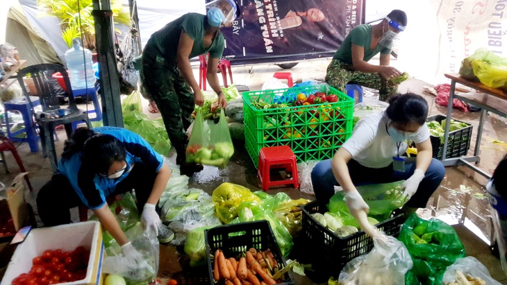 Cứ yên tâm ở nhà, rau xanh, cá tươi và thịt ngon đã có người đi chợ thay - Ảnh 7.