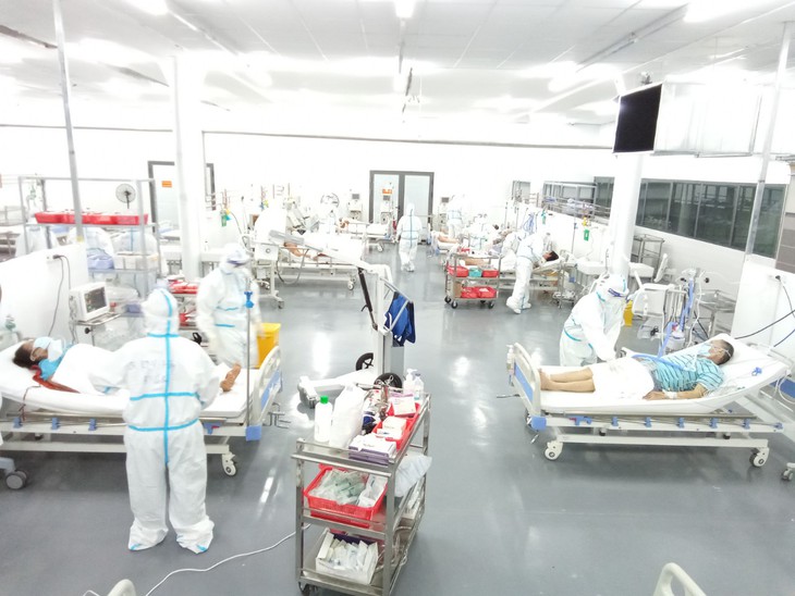 Bên trong Trung tâm Hồi sức tích cực điều trị bệnh nhận COVID-19 của Bệnh viện TW Huế tại TP. HCM - Ảnh 7. Bên trong Trung tâm Hồi sức tích cực điều trị bệnh nhận COVID-19 của Bệnh viện TW Huế tại TP. HCM - Ảnh 7.