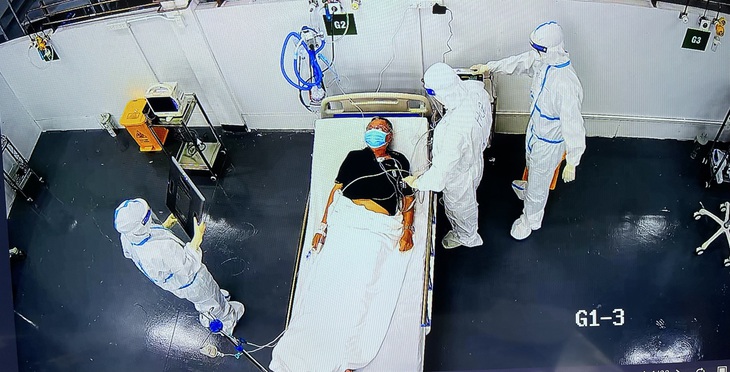 Bên trong Trung tâm Hồi sức tích cực điều trị bệnh nhận COVID-19 của Bệnh viện TW Huế tại TP. HCM - Ảnh 2. Bên trong Trung tâm Hồi sức tích cực điều trị bệnh nhận COVID-19 của Bệnh viện TW Huế tại TP. HCM - Ảnh 2.
