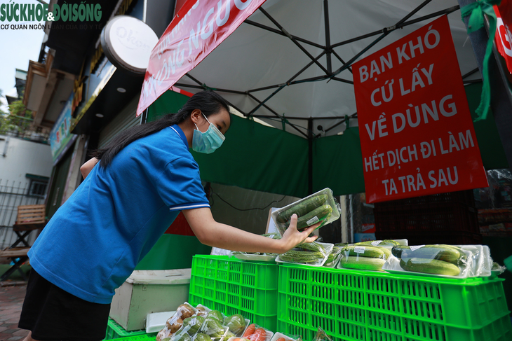 Chợ không người bán, khó cứ lấy về dùng hết dịch trả sau - Ảnh 4.