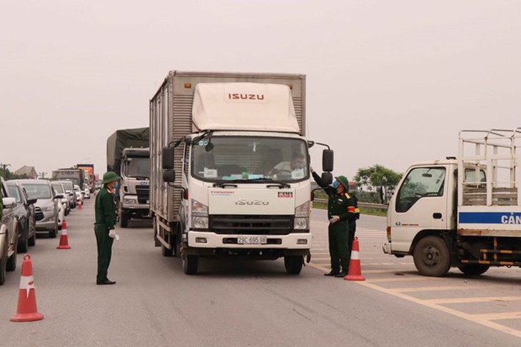Hà Nội: Yêu cầu 2.622 phương tiện quay đầu tại các chốt kiểm soát cửa ngõ thành phố - Ảnh 2.