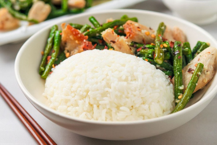 Người cao tuổi nên ăn chay thế nào để không bị thiếu chất? - Ảnh 4.