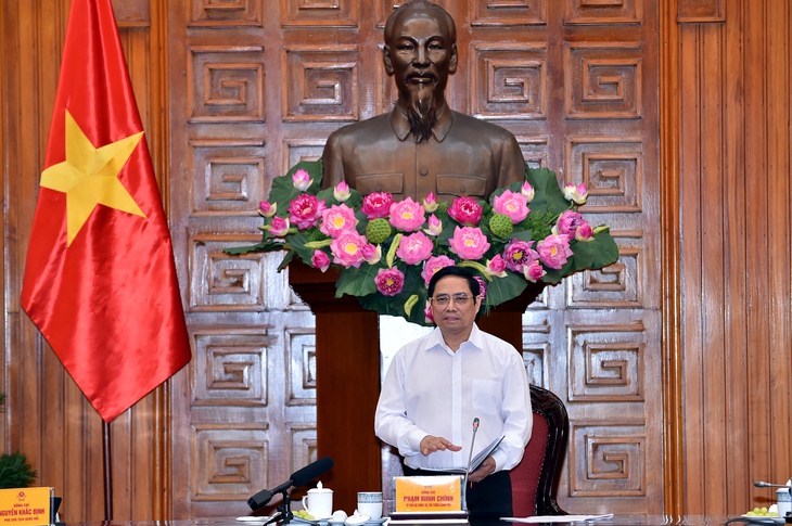 Thủ tướng: "Chúng ta phải tranh thủ thời gian vàng để ngăn chặn, đẩy lùi và kiểm soát dịch" - Ảnh 5. Thủ tướng: "Chúng ta phải tranh thủ thời gian vàng để ngăn chặn, đẩy lùi và kiểm soát dịch" - Ảnh 5.