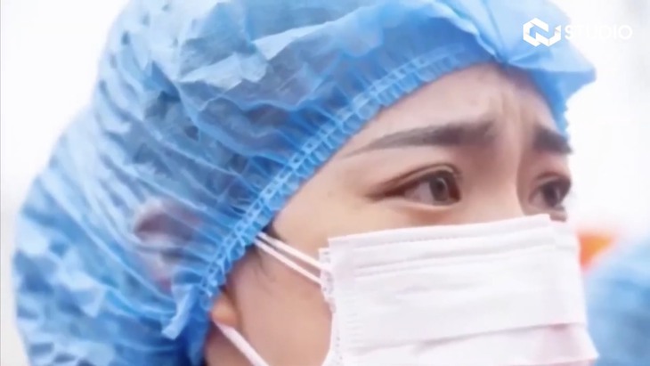 'Những thiên thần áo trắng': MV nhạc cổ vũ y bác sĩ tuyến đầu chống dịch - Ảnh 7. 'Những thiên thần áo trắng': MV nhạc cổ vũ y bác sĩ tuyến đầu chống dịch - Ảnh 7.
