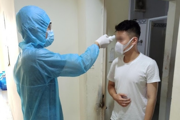 Trưa 29/8: Bộ Y tế hướng dẫn 2 điều kiện F0 được cách ly tại nhà; 50% ca COVID-19 ở Bình Dương khỏi bệnh - Ảnh 1.