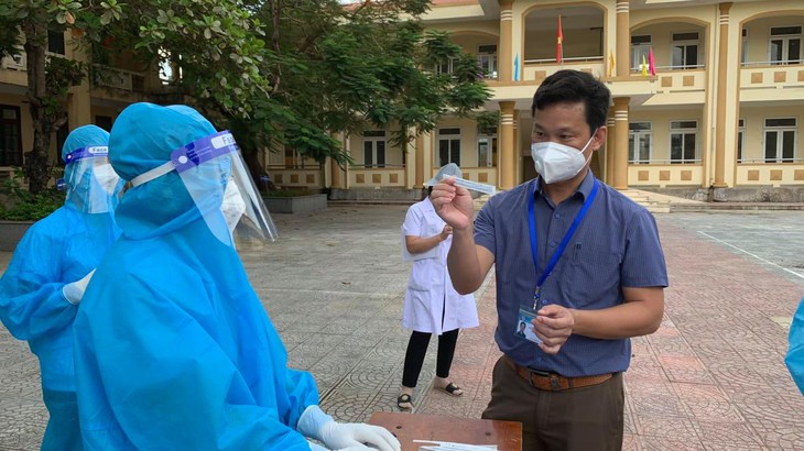 Quảng Bình thêm 45 ca, Viện Pasteur Nha Trang cử đoàn  hỗ trợ tỉnh này chống dịch - Ảnh 3.